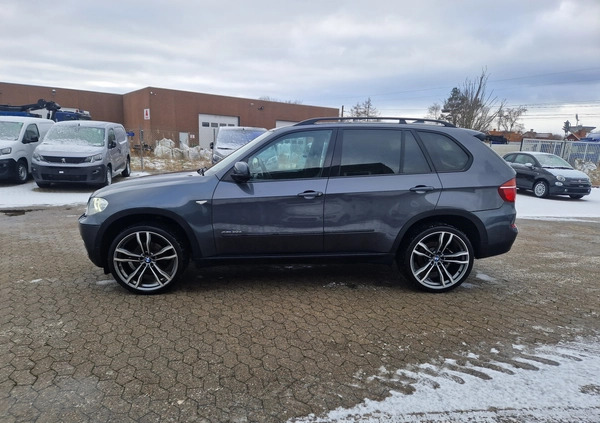 BMW X5 cena 65900 przebieg: 217000, rok produkcji 2012 z Przecław małe 497